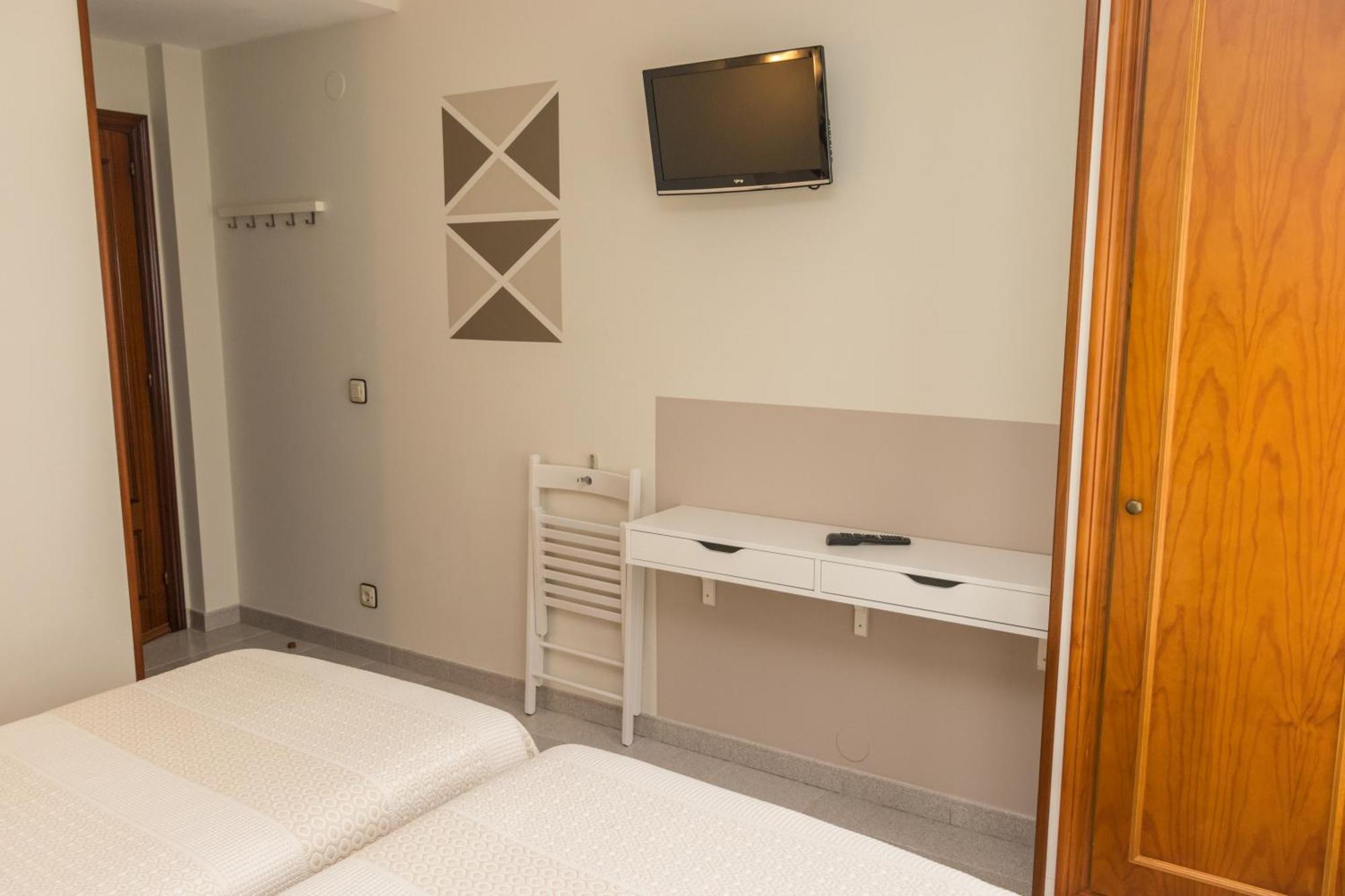 Hotel Plaza Onís Εξωτερικό φωτογραφία