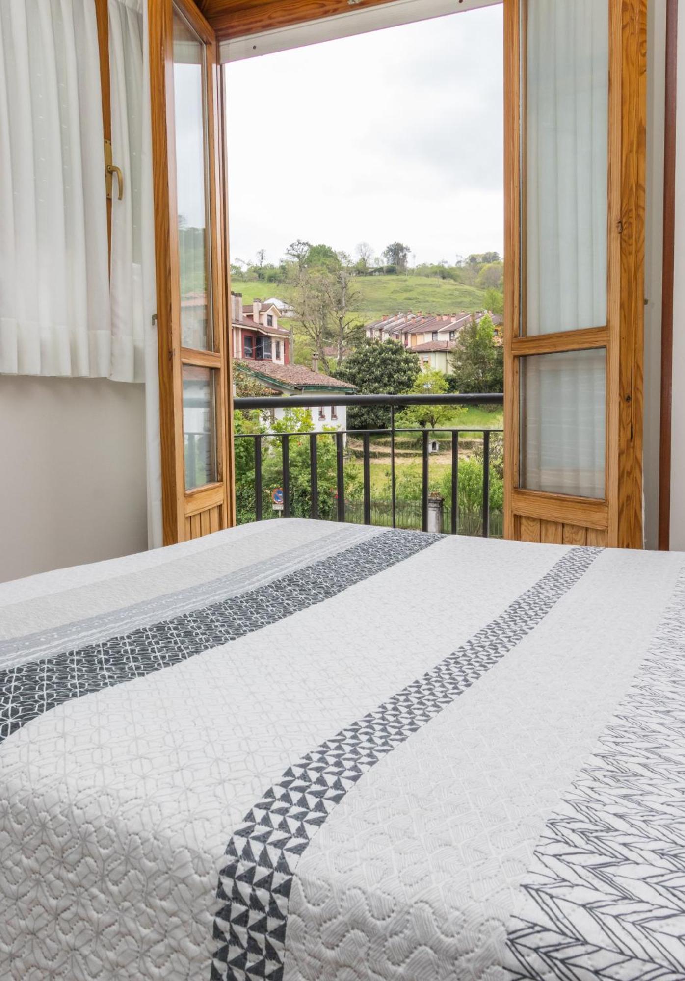 Hotel Plaza Onís Εξωτερικό φωτογραφία