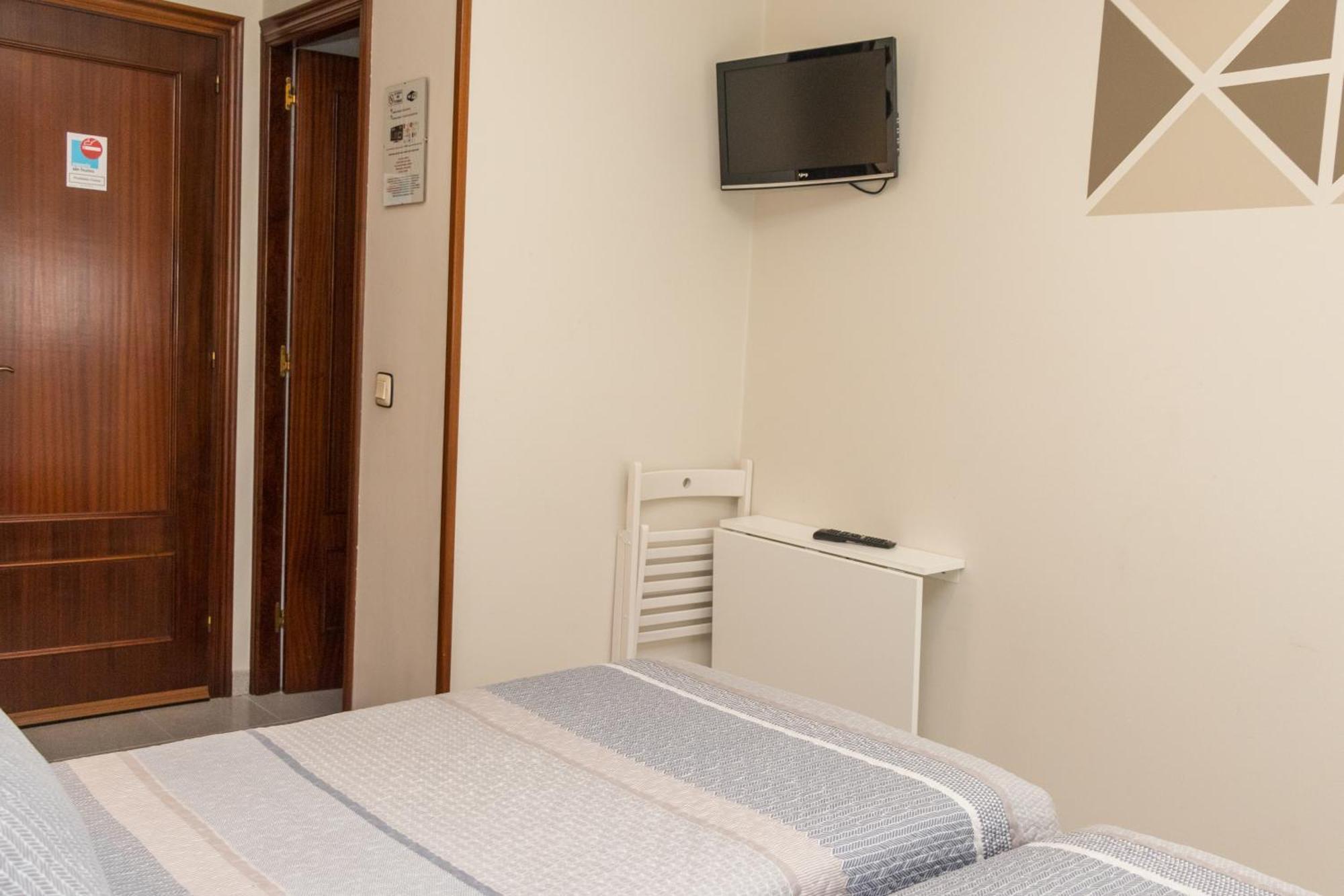 Hotel Plaza Onís Εξωτερικό φωτογραφία
