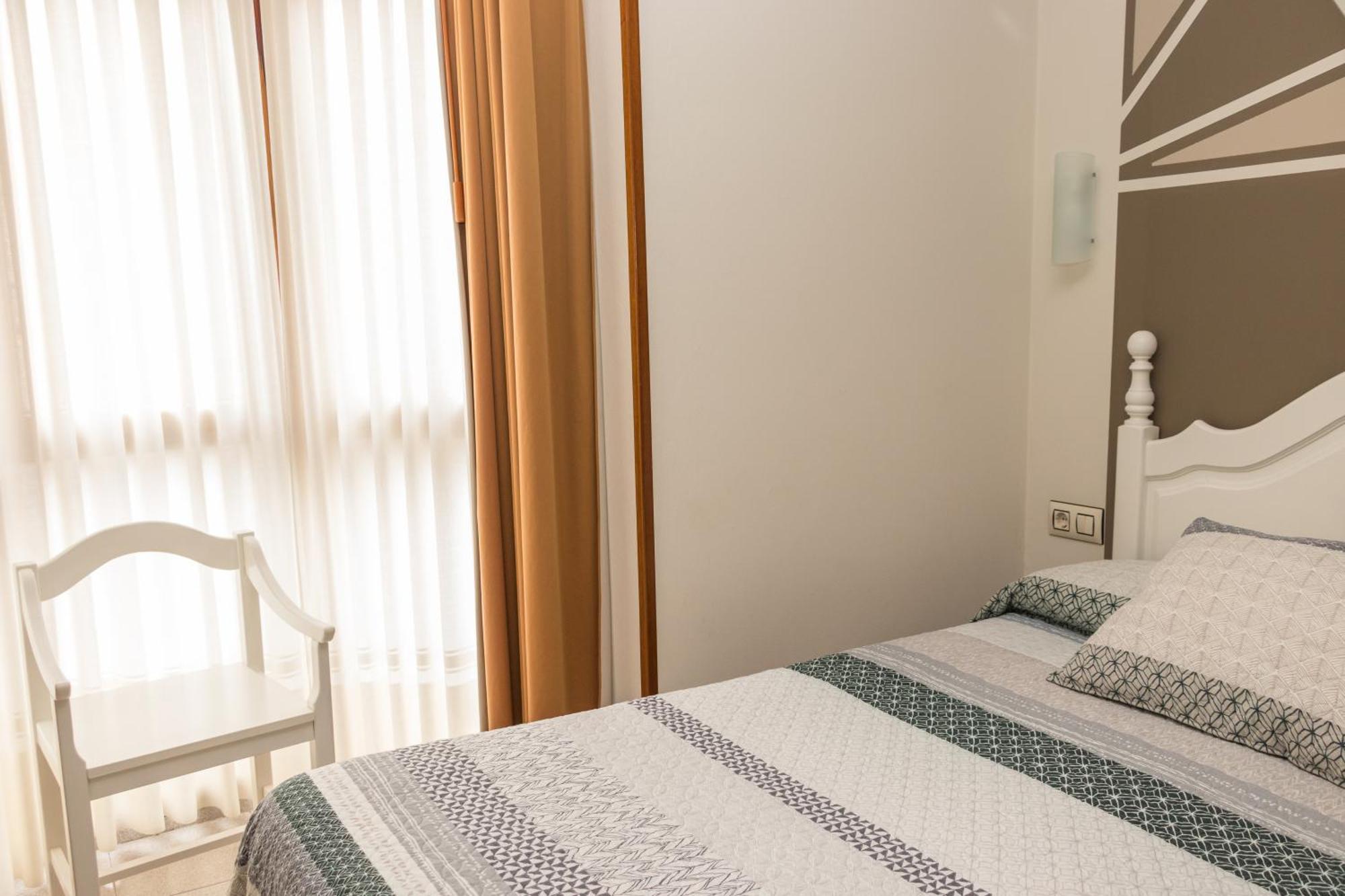 Hotel Plaza Onís Εξωτερικό φωτογραφία