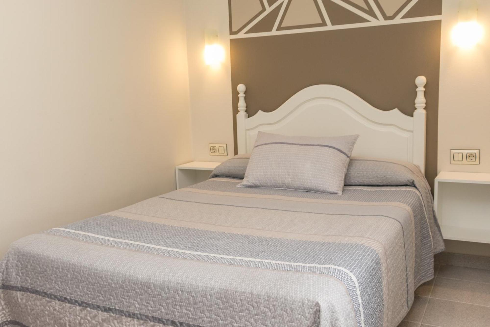 Hotel Plaza Onís Εξωτερικό φωτογραφία