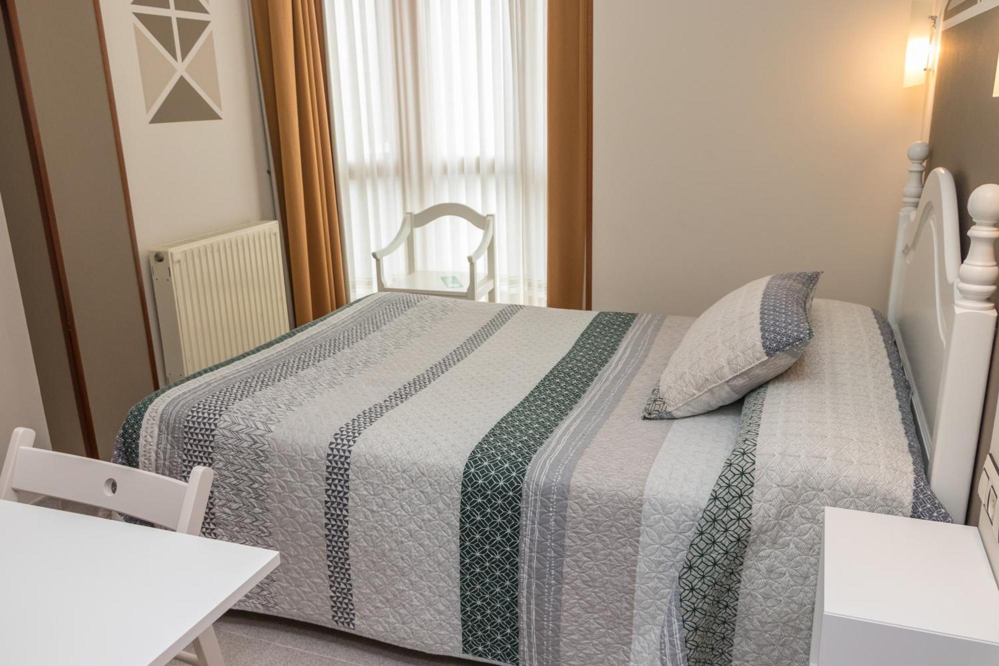 Hotel Plaza Onís Εξωτερικό φωτογραφία