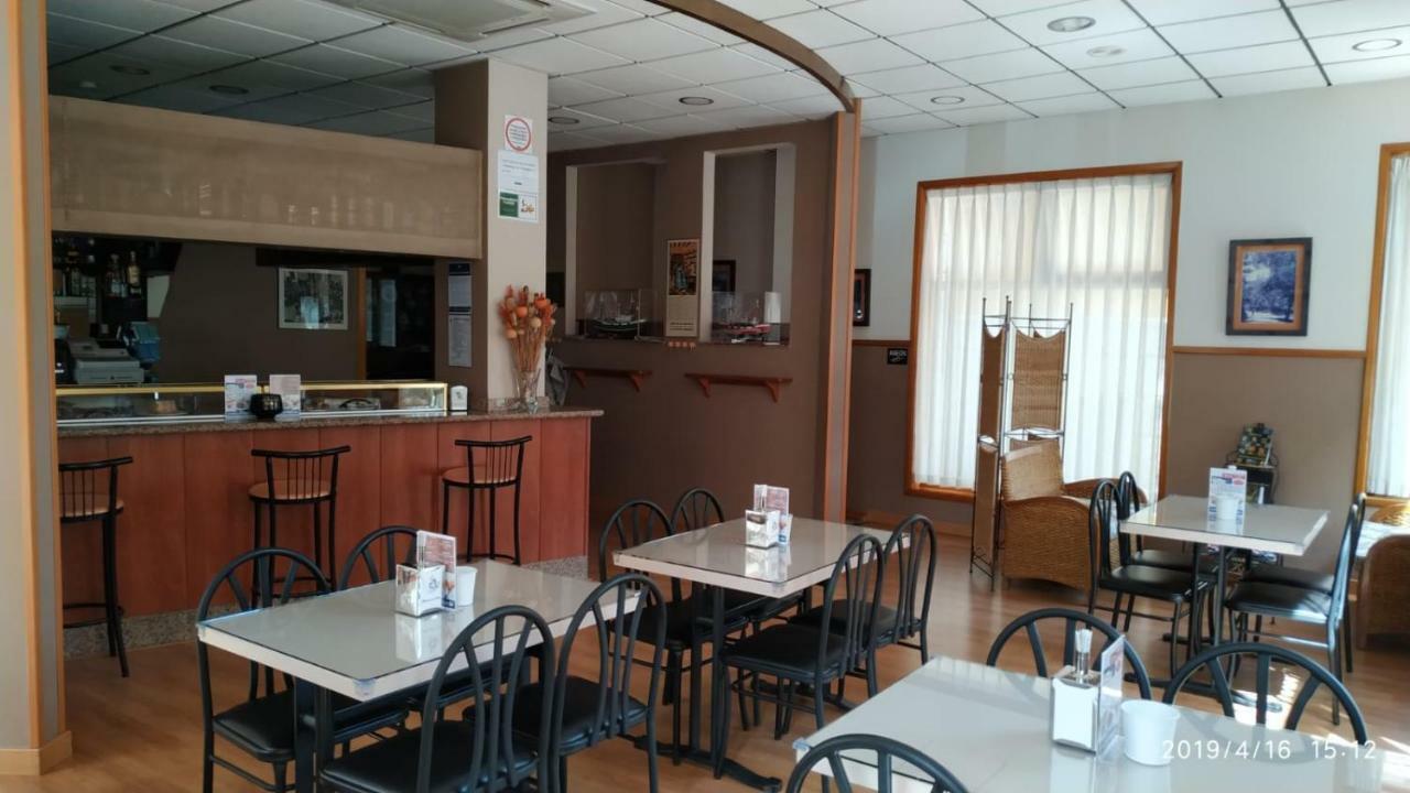Hotel Plaza Onís Εξωτερικό φωτογραφία